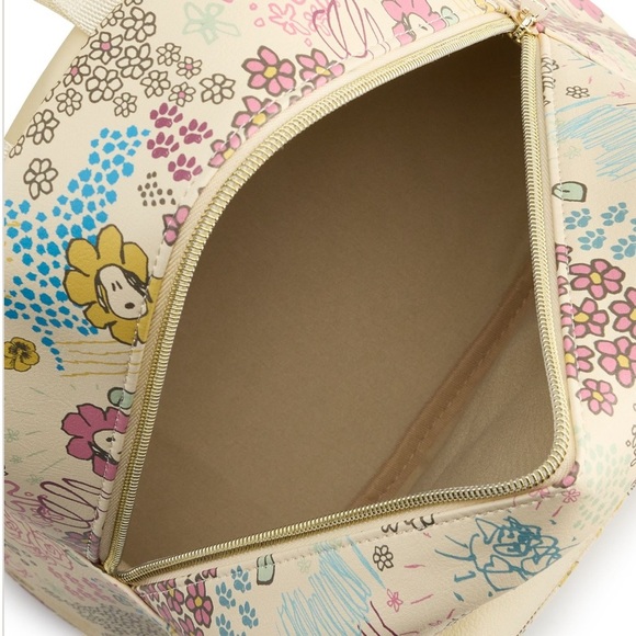 Peanuts Snoopy Cottage Floral Spring All Over PrintMini Backpack NWT By Bioworld - Picture 2 of 9